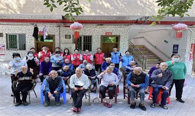 情系敬老院 立冬送温暖