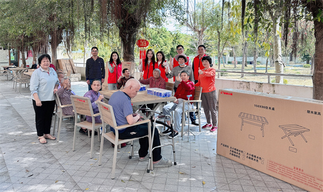 春光送暖，情满敬老院